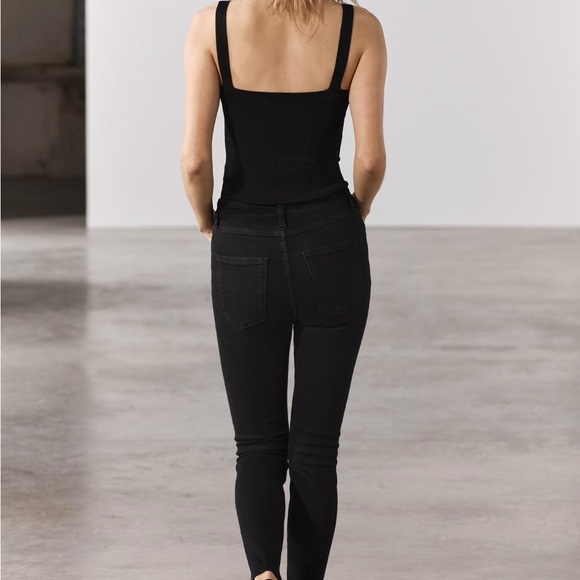 ZARA High Waisted Jeans - Picture 3 of 16